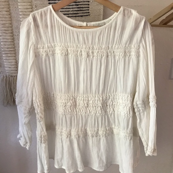 Hinge • Creamy White Embroidered Blouse - Picture 3 of 10